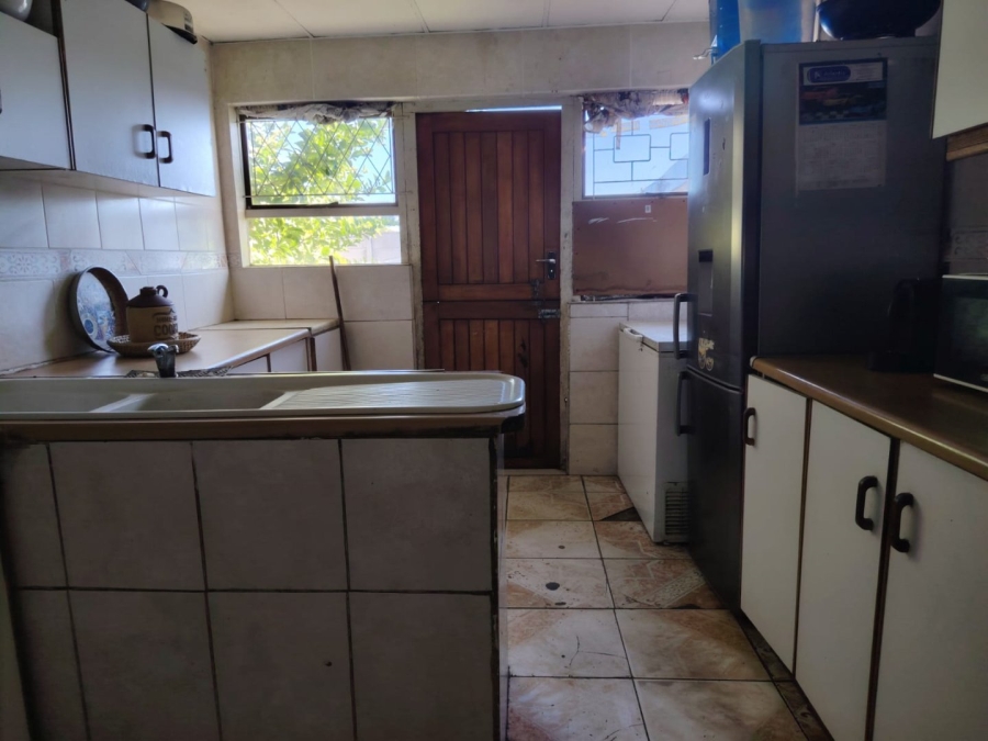 4 Bedroom Property for Sale in Saxonsea Western Cape